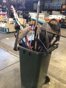 Bin full of manual tool - 3