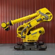 Fanuc Robot Model: R2000iA-125L Reach: 3.01mtrs Payload: 125kg Controller: RJ3iB Teach Pendant Included Axis: 6 Floor Mounted YOM: 2004 - 2