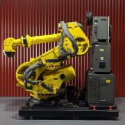 Fanuc Robot Model: R2000iA-210F (A cabinet) Reach: 2.65mtrs Payload: 210kg Controller: RJ3iB Tech Pendant Included Axis: 6 Floor Mounted YOM: 2004