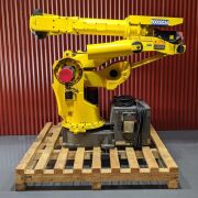 Fanuc Robot Model: S420iW Reach: 2.85mtrs Payload: 155kg Controller: R-J2Teach Pendant IncludedAxis: 6Floor MountedYOM: 1995