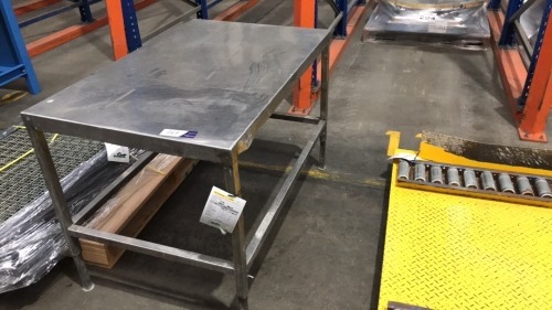 Stainless steel fabricated table
1120x720x790H