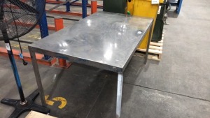 Stainless steel fabricated table
1520x880x760H - 2