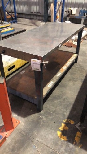Steel framed work bench with understorage stainless steel top
1800x750x900H