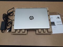 HP Laptop 14s-dq2536TU | SN: 5CD121J5HY | Intel Core i3 -1115G4 Processor/ 256GB Solid State Drive / 8GB Sodimm DDR4 - 3