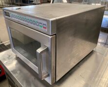 Menumaster Commercial Microwave Oven, Model: UC18E2 - 3