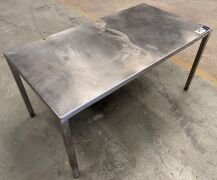 Two assorted stainless steel benches - 3