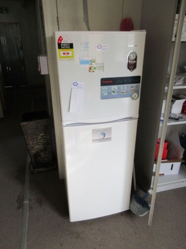 Changhong Fridge/Freezer, Model: FTM219K02W, 219 Litre