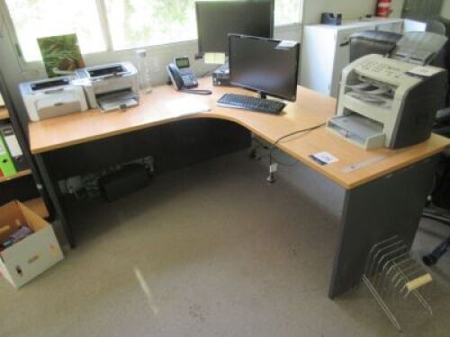 Office Desk, L shaped 1800 x 1800mm
