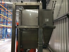 Suscon Maxi Intel 15K Hopper Bag/Filler with controls
Conpac Aus
Type: NWV010 5500GR
2400 H x 100 x 1200mm on stand with control panel NF0697 - 6