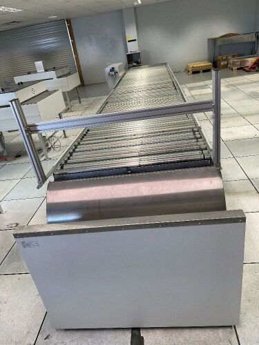 Nela Auto Plate Roller Conveyor, Dimensions 7000 length 1000 width, In built sensors and control cabinet
