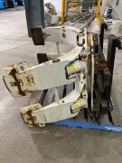 Cascade Forklift Paper Clamp, Hydraulic Clamp with Rotator, Model 45F-RC, Capacity 2000kg - 2