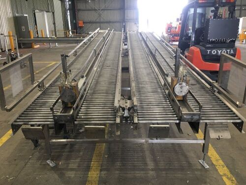Conveyor Roller Table including Rollers, 300 x 20mm DiaStainless Steel3.900 x 1900 x 1500mm