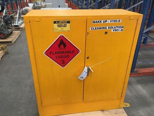 Justrite Flammable Liquid Storage Cabinet, 160 Ltr 2 Door, 1100 W x 460 D x 1230mm H