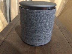 Bang and Olufsen wireless speaker model Beoplay M5  - 4