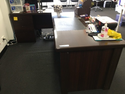 Desk with Side Return & Pedestal
Desk: 1600 x 800mm
Side Return: 1200 x 480mm