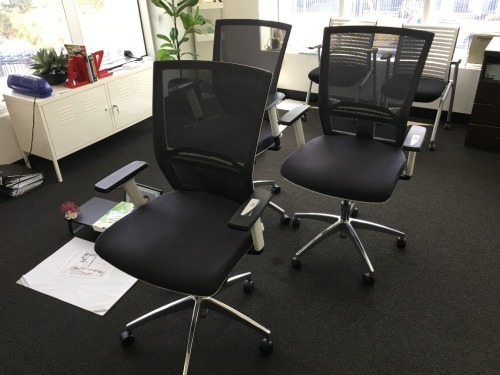 3 x Office Chairs, Mesh Backs PAGO
2 x Reception Chairs
