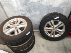 4 x Nissan Rims to fit tyres 225/65R 17, Aluminium
