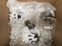 2 x boxes of Laboratory Glassware, Bottles, Measuring Beaker, 1000ml - 2