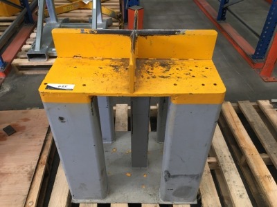 Drum Crusher Insert, Steel Fabricated, size: 700 x 550 x 900mm H