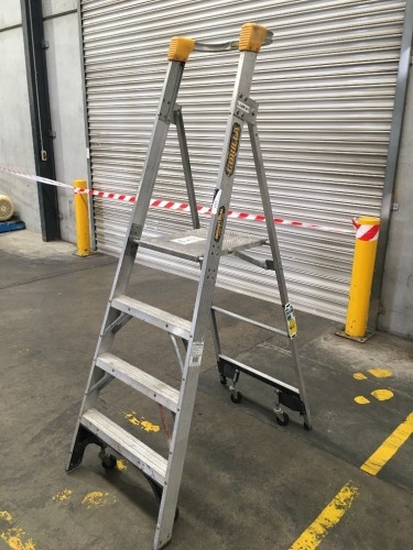Gorilla 4 Step Platform Ladder, Platform height: 1200mm H