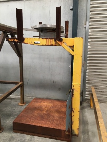 Fabricated Bulk Bag Stand, size: 1300 W x 1400 D x 2300mm H