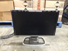 3 x HP LA2405X LED SCREEN ( 1 WITH STAND) - 2
