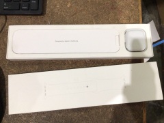 APPLE WATCH series 6 silver Aluminum with white sports band 44mm - 6