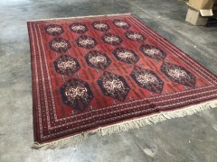 Hand stitched Persian style rug, 3.4m x 2.5m, red base with blue and white geometric pattern - 2