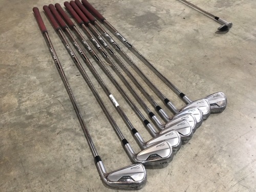Quantity of 8 x Titleist T200 Golf Irons 48", P, 9, 8, 7, 6, 5, 4, RH