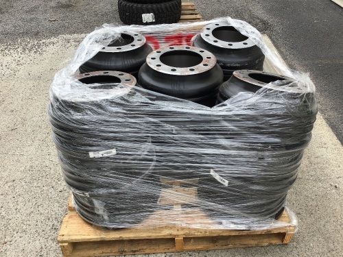 Bulk pallet of TRP Steel jacket drums. Please refer to images of items.