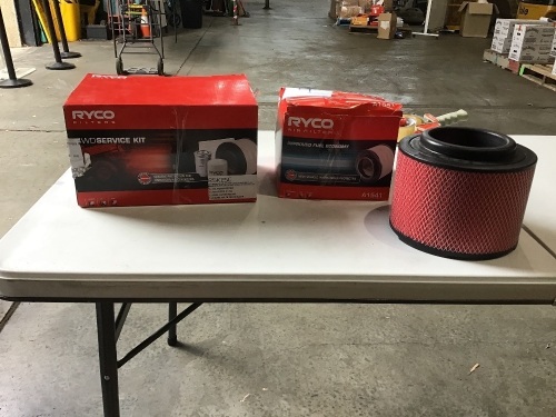 Bundle of Ryco air filter and 4wd service kit. Please refer to images of items.