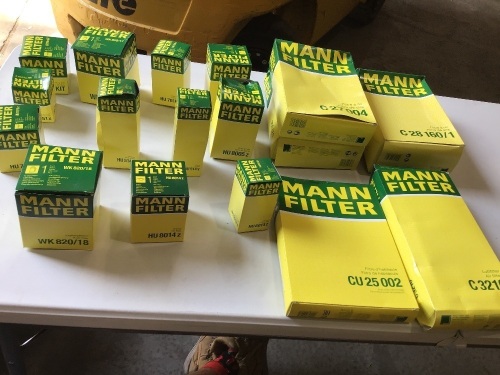 Box of Mann filters. Please refer to images of items.