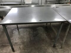 Quantity of 4 Stainless Steel Tables - 2