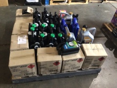 Bulk pallet of 8 boxes of 12 brake cleaner, multiple 5L bottles of various Penrith oils. Please refer to the images of the items. - 4