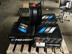 5 x Pro Comp rims, 17 inch. Please refer to images of items. - 4