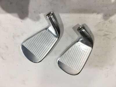 DNL Quantity of 2 x Callaway Apex 7 Iron Heads only, Right Hand (New in plastic)
