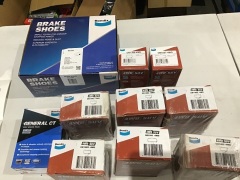 Box of 4wd SUV disc brake pads, brake pad shoes etc. Please refer to images of items. - 2