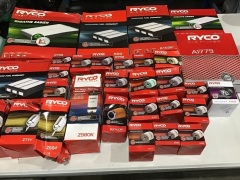 Box of various sizes Ryco air filters and oil filters. Please refer to images of items. - 2