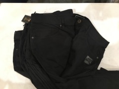 Quantity of 8 x pairs of Travis Mathew Legacy Hack Jeans, sizes: 30, 32, 34, 36, 38, 40 - 2