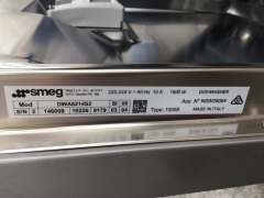 Smeg DWA6214S2 Freestanding Dishwasher - 2