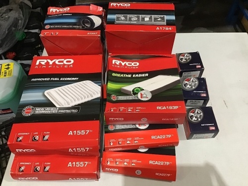 Box of Ryco air/cabin filters, rear wheel cylinders etc. Please refer to images of items.
