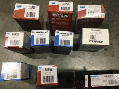 Box of disc pads, brake shoes, brake pad kits etc. Please refer to images of items.