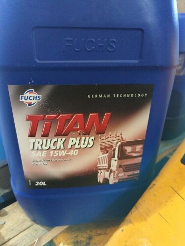 Fuchs Titan Truck Plus SAE 15W-40. Please refer to images of item.