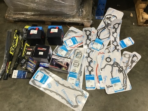 Box of gas struts, v belts, manifold gaskets/rocker cover etc. Please refer to images of items.