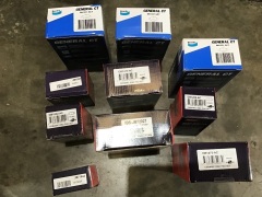 Box of ceramic disc pads, brake master cylinders. Please refer to images of items. - 2