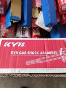 Bulk pallet of shock absorbers. Please refer to images of items. - 2