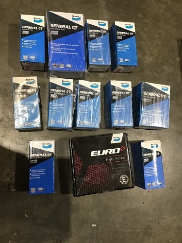 Box of brake disc pads etc. Please refer to images of items.