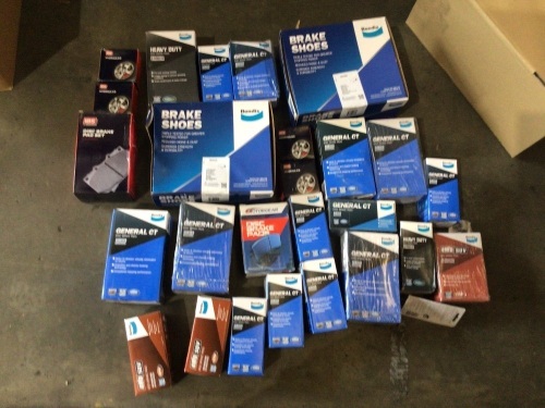 Box of assorted brake pads. Please refer to images of items. 