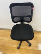 Quantity of 9x Office Chairs and 1 table, See Images For Details - 6