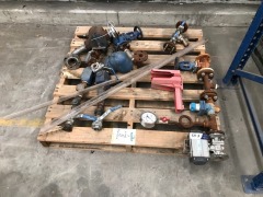 Assorted valves and fittings - 2